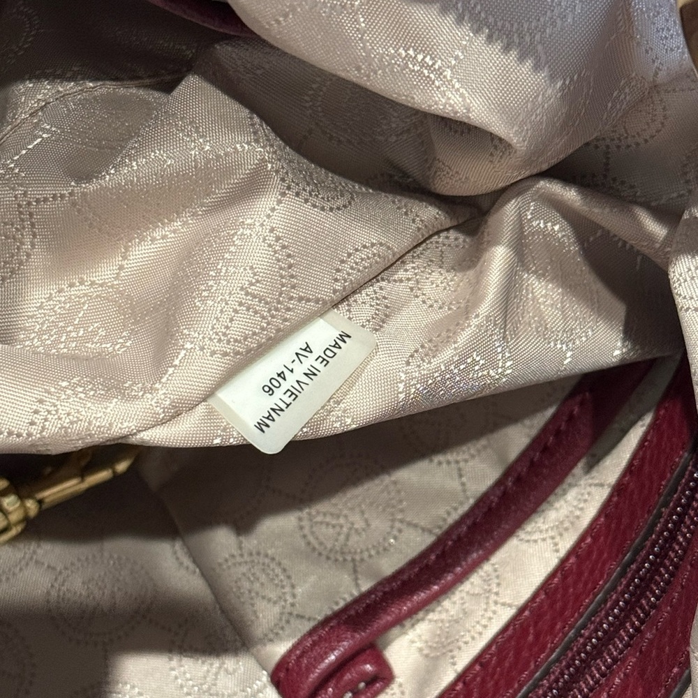 Michael Kors Brooke medium shoulder tote in claret leather - Picture 6 of 7